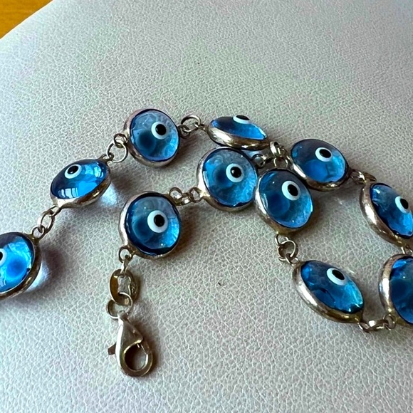 VINTAGE STERLING SILVER BLUE EVIL EYE PROTECTION BRACELET SOLID MADE BEAUTIFUL - Picture 7 of 16